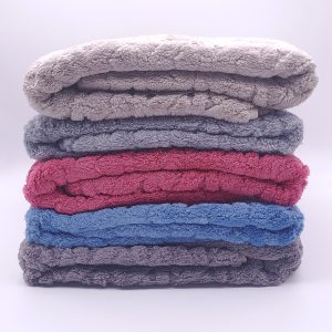 Törölköző 70cm x 140cm premium, plüss